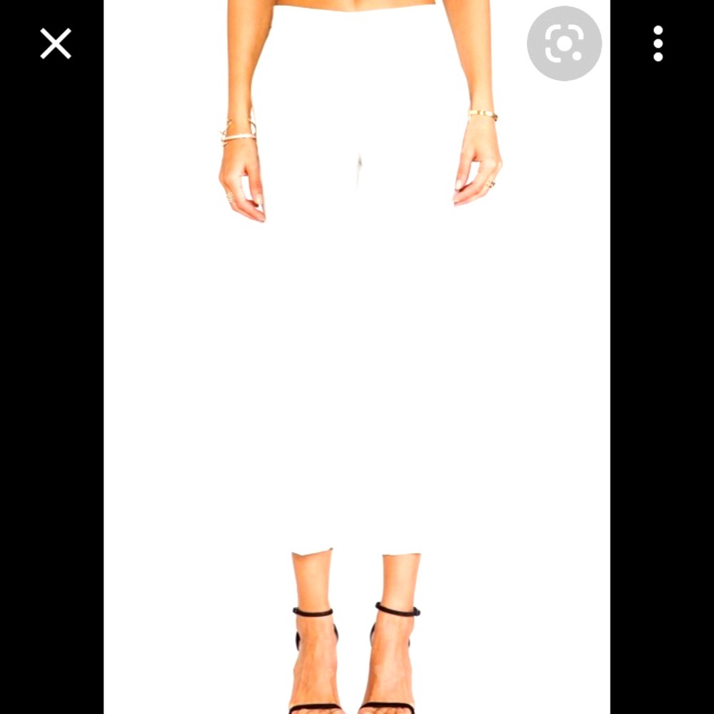 Theory “Item Cropped” Trouser Pant in Khaki. Size 6. EUC. Classic. Flattering.